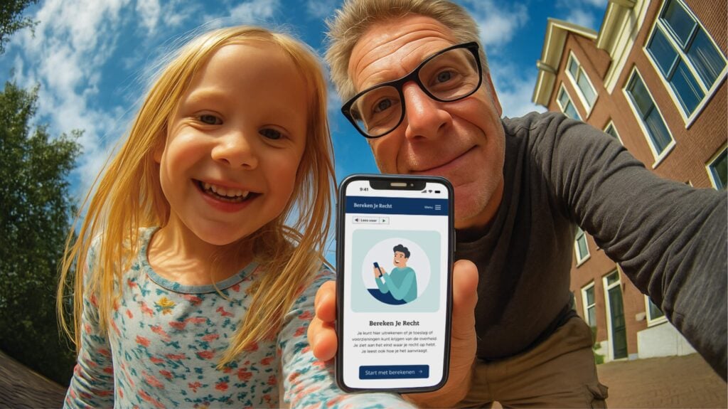 Man en dochter houden telefoon vast met bereken je recht